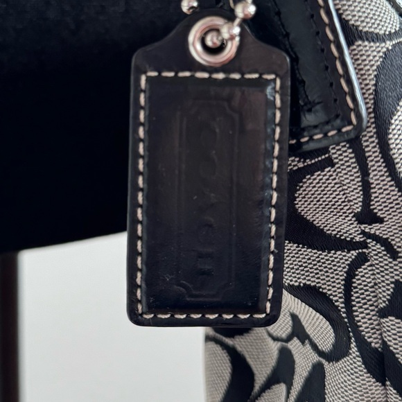 COACH Jacquard Signature Pleated Hobo Bag - Picture 2 of 9